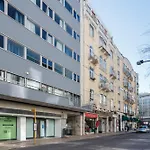 Lisbon Martini Nest By Misha\'S Place 6A