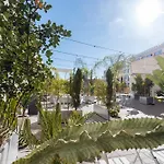 Lisbon Martini Nest By Misha\'S Place 6A